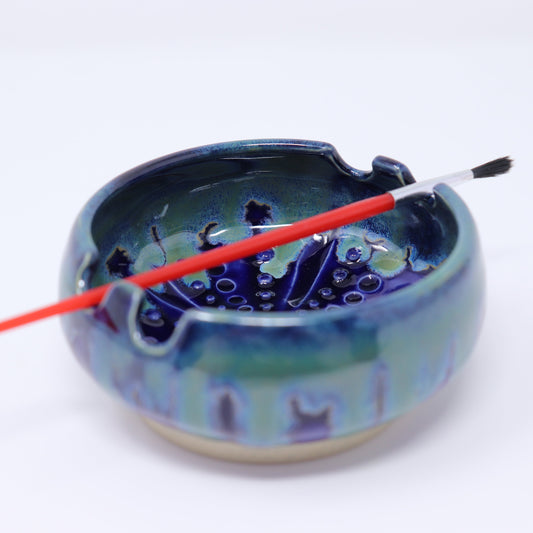 Urchin Design Brush Bowl